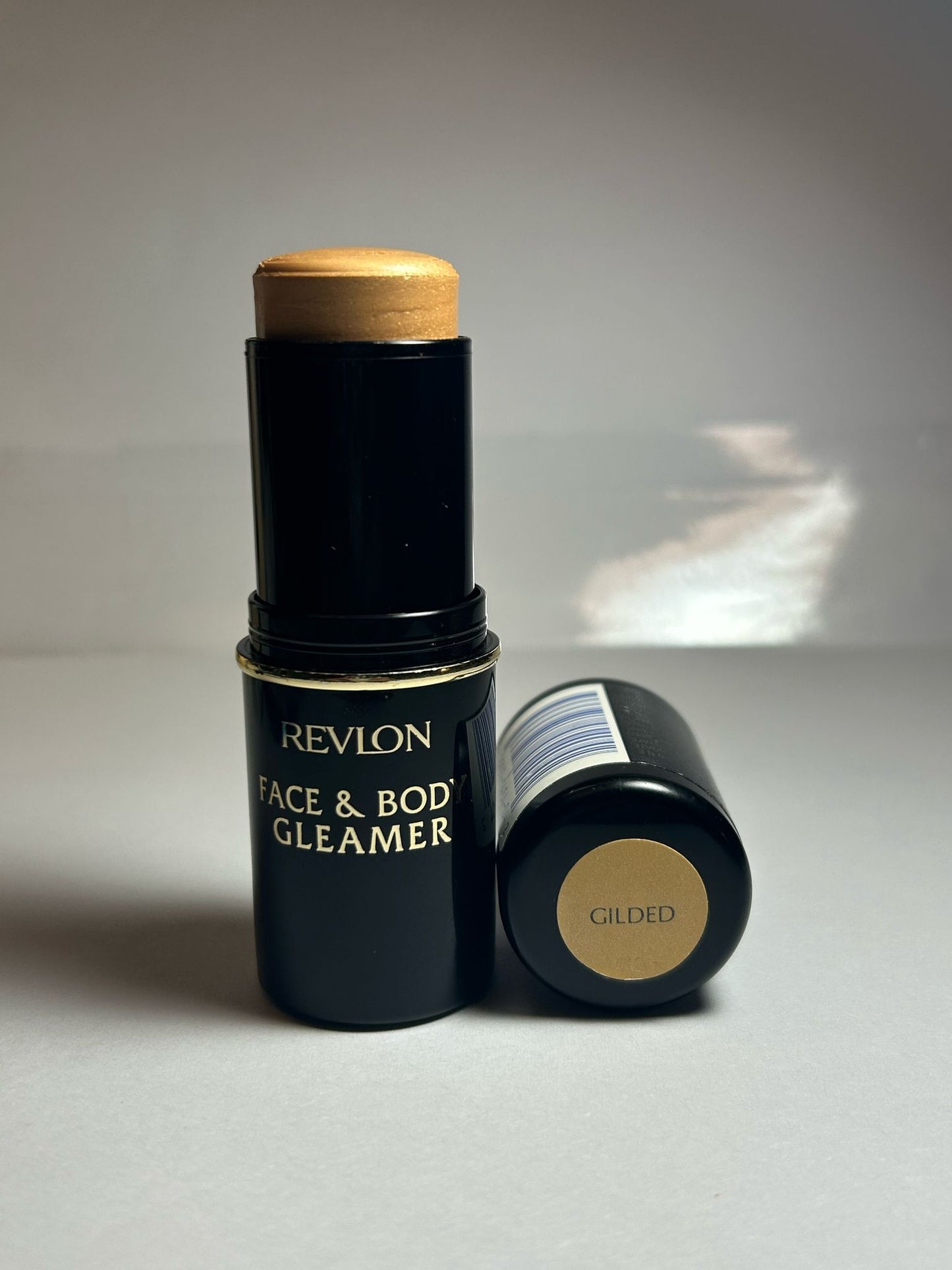 REVLON Face & Body Gleamer Edición Limitada Dorado